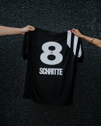 8 Schritte Trikot